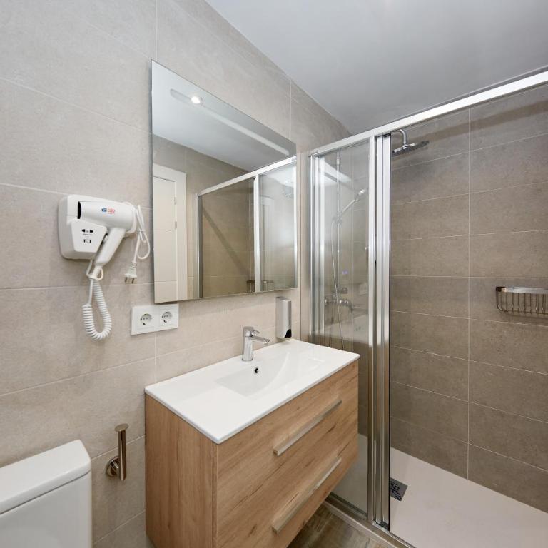 Enmathi Alicante Benalua - Single Room with Bathroom - 1