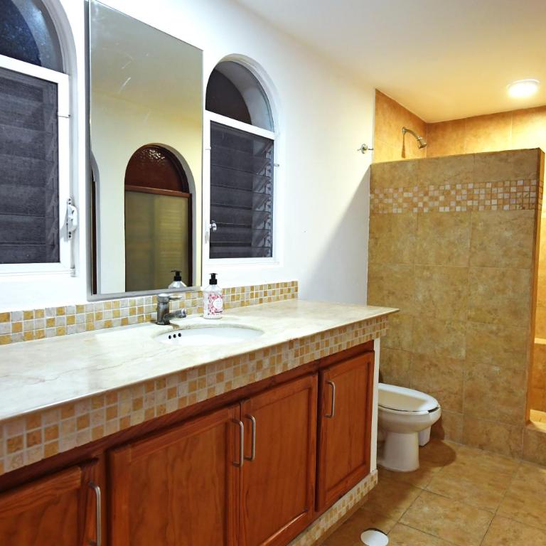 5 Bdr-ensuite Bathrooms-private Pool-golf-comfort - Five-Bedroom House - 18
