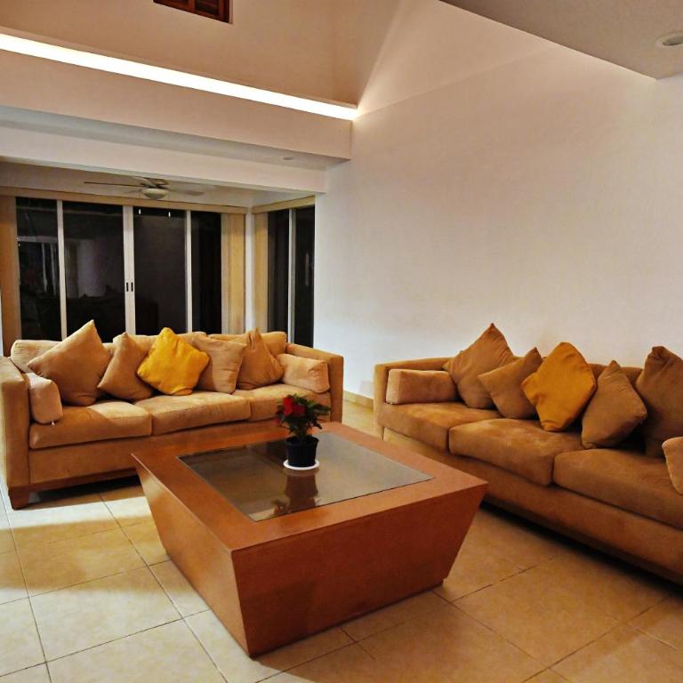 5 Bdr-ensuite Bathrooms-private Pool-golf-comfort - Five-Bedroom House - 41
