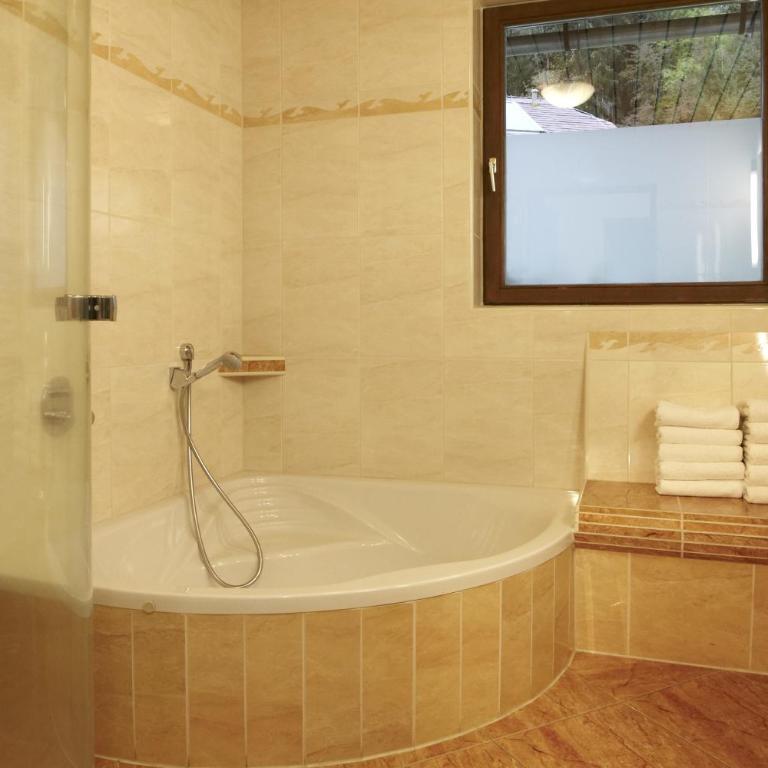 Biolandhaus Arche - Standard Doppel- oder Zweibettzimmer - 1