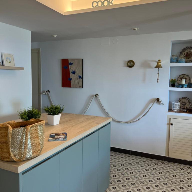 Vistas Mediterrani, maravillosas vistas en amplio apartamento con terraza, y piscina en zona de jardin - Apartamento - 27