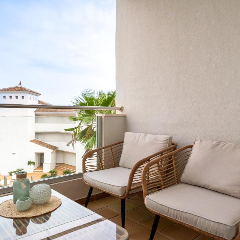 13 Modern apt for 6 guest with shared pool in Manilva Andalucia - Apartamento con vistas al jardín - 6
