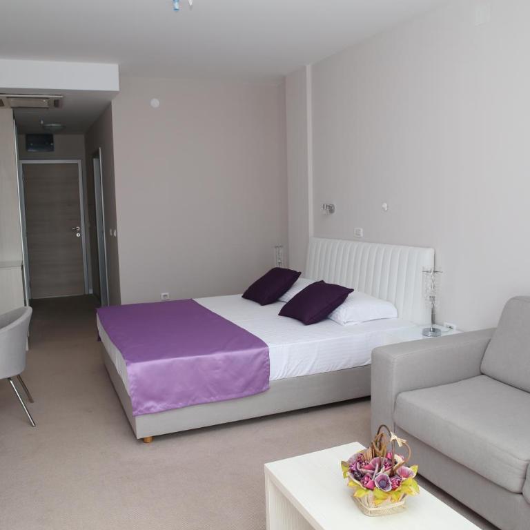 Hotel Ponta Nova - Apartment with Garden View - 3