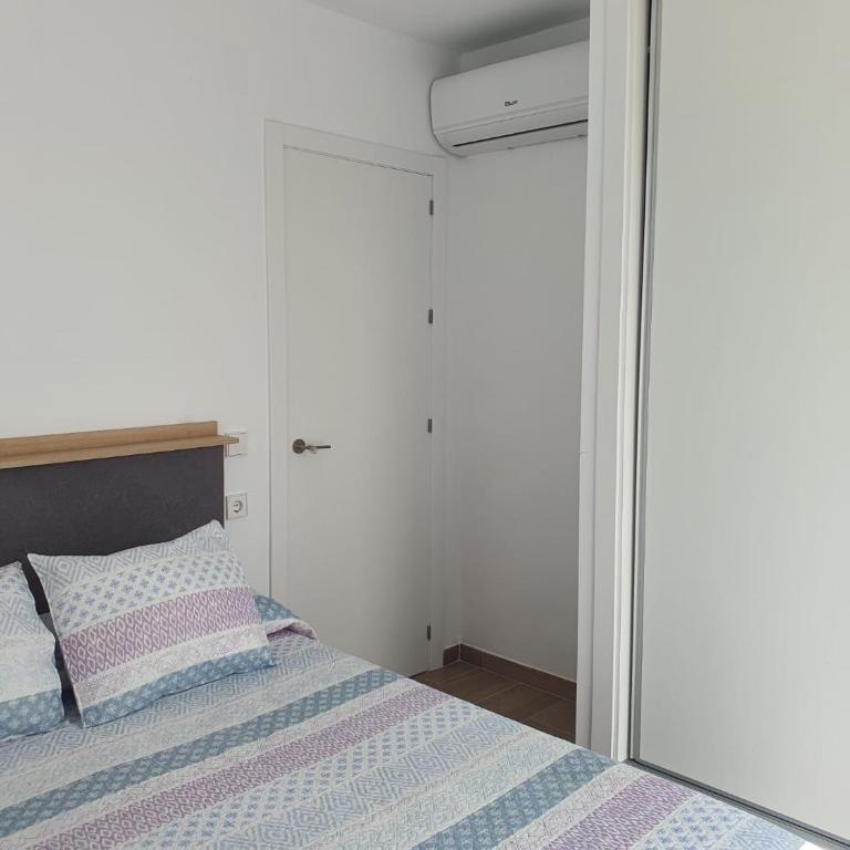 Apartamento nuevo en planta Baja A con piscina y solarium - Apartamento de 1 dormitorio - 3