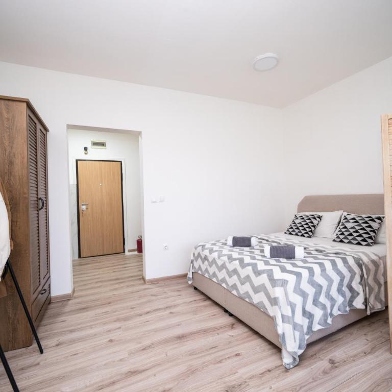 Park View Studio in City Center - One-Bedroom Apartment - 6