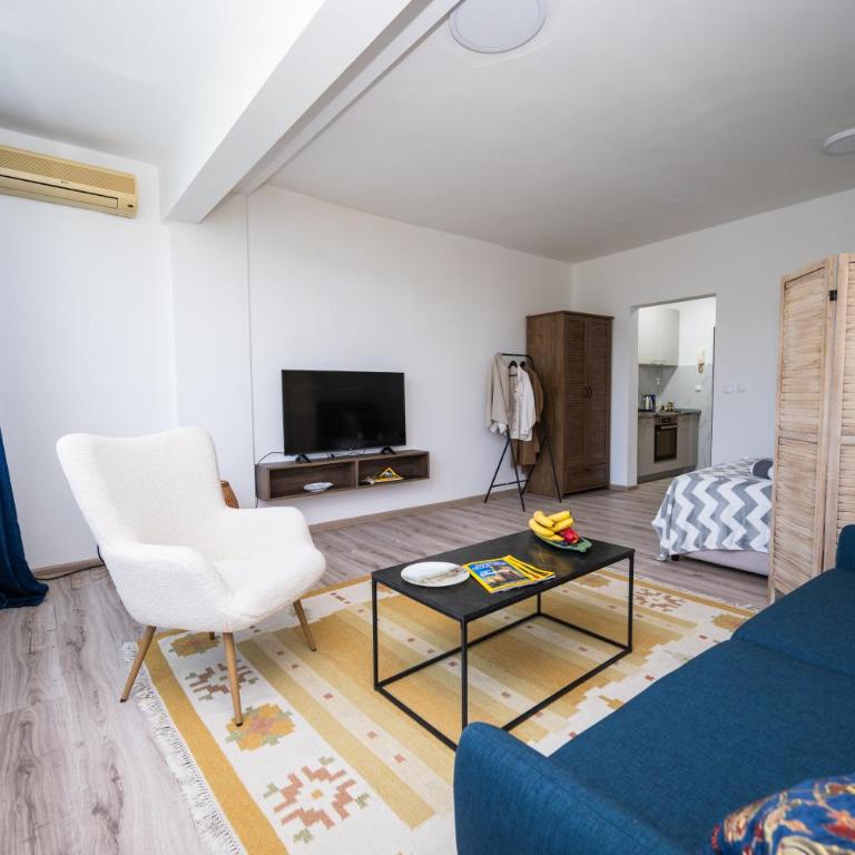 Park View Studio in City Center - One-Bedroom Apartment - 3