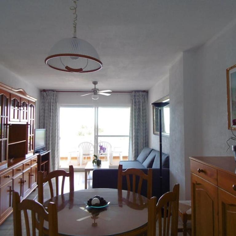 Primera línea de Playa San Cristóbal. Almuñecar - Apartamento de 2 dormitorios - 8