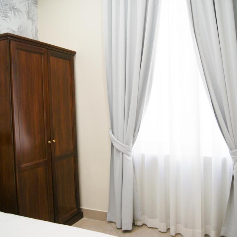 Monti 66 Hotel - Camera Deluxe - 14