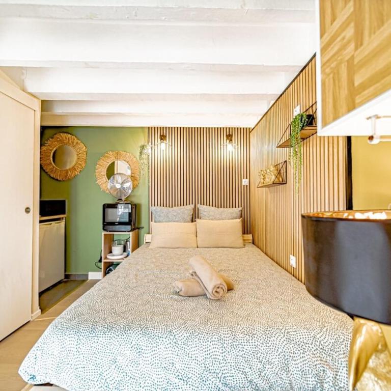 Warm and well-appointed studio Foch Masséna district - Apartment - 1