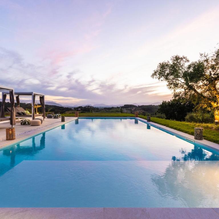 LOSE THE WORLD. FIND YOURSELF. VILLA DUEMANI, 8 BEDROOMS, PANORAMIC POOL & SPA - Villa - 3