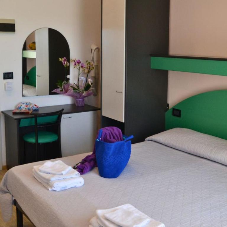 Hotel Tre Stelle - Camera Matrimoniale Budget - 3