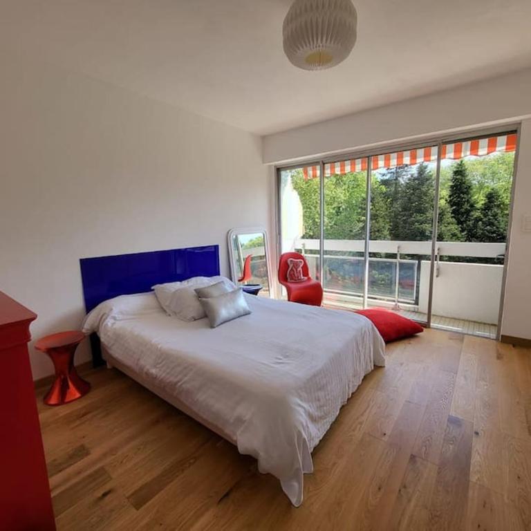 Superbe T3 lumineux sur parc arboré avec piscine - Appartement 2 Chambres - 3