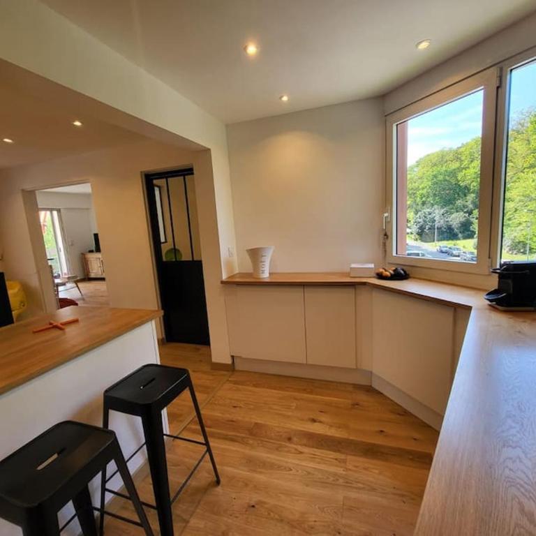 Superbe T3 lumineux sur parc arboré avec piscine - Appartement 2 Chambres - 5
