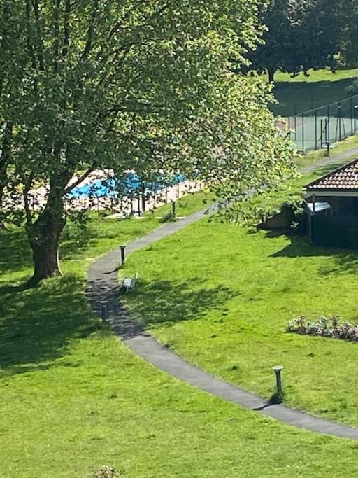 Superbe T3 lumineux sur parc arboré avec piscine - Appartement 2 Chambres - 7