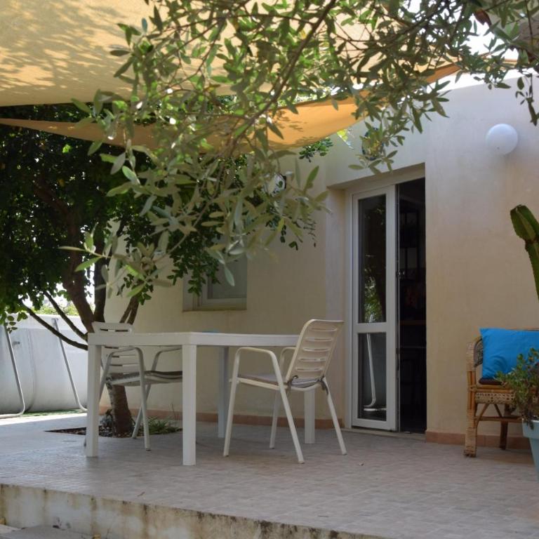 Casa vacanze FELICI IN 2 - Santa Maria del Focallo - Ispica - Casa con 1 Camera da Letto - 4