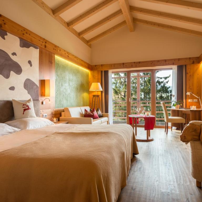 Hotel Emmy - five elements - Junior Suite con Balcone e Vista Paese Laterale - 1