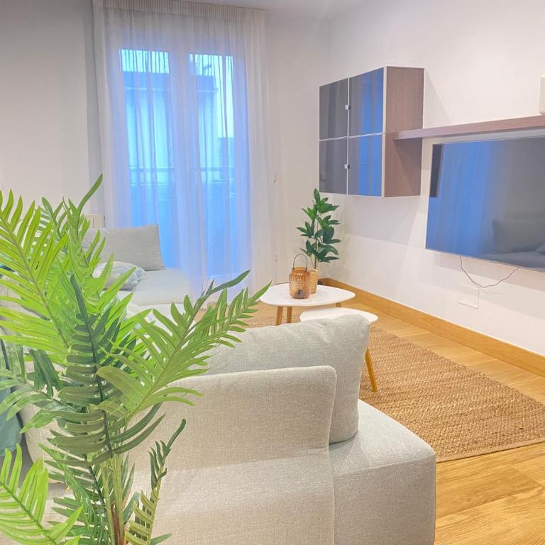Mikain Terrace Cathedral View with Free Parking & Air Cond - Apartamento de 2 dormitorios - 7