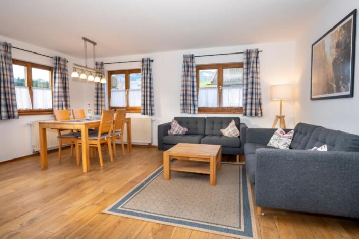Alphirt Ferienwohnungen - Apartment mit Bergblick - 9 - 8