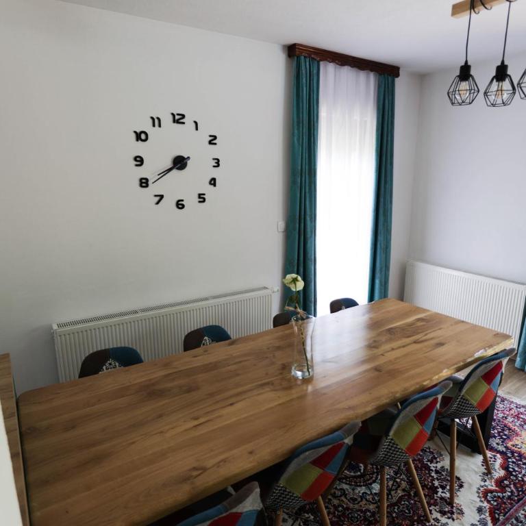 River home - Villa Sara - Three-Bedroom House - 11