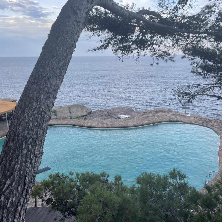 Holiday Dúplex Cap Sa Sal at the edge of the sea - Apartamento de 3 dormitorios - 55