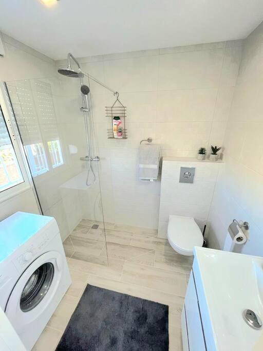 Belle Mar Sea View Studio - One-Bedroom Apartment - 8