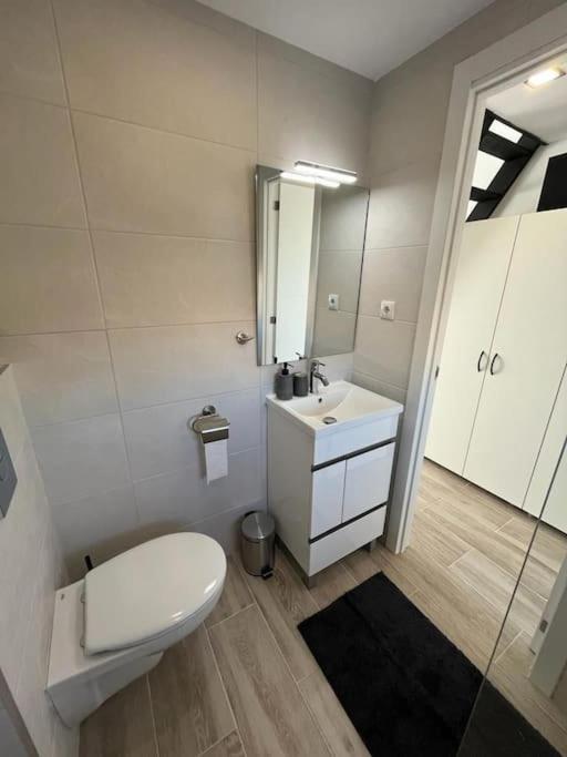 Belle Mar Sea View Studio - One-Bedroom Apartment - 9