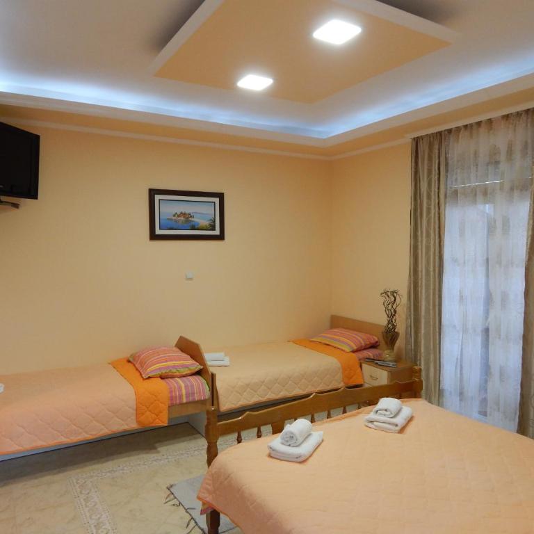 Apartments Klakor - Studio with Balcony and Sea View - 7