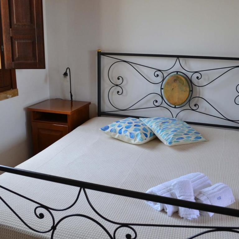 HOTEL Cala Buguto - Camera Queen Deluxe - 10