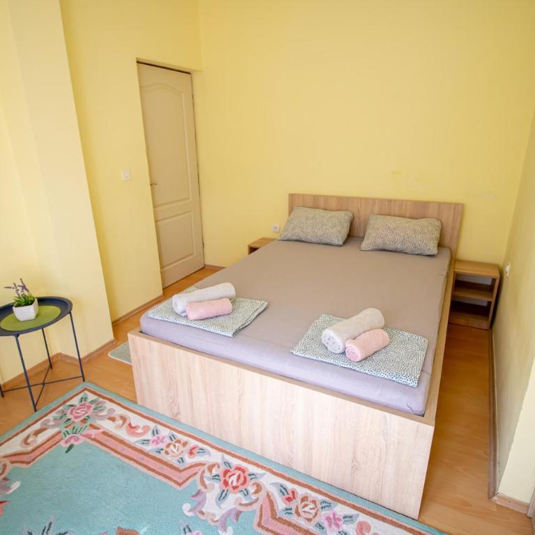 Butterfly - Three-Bedroom Apartment - 18