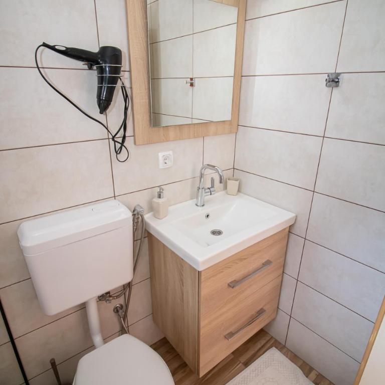 Butterfly - Three-Bedroom Apartment - 12