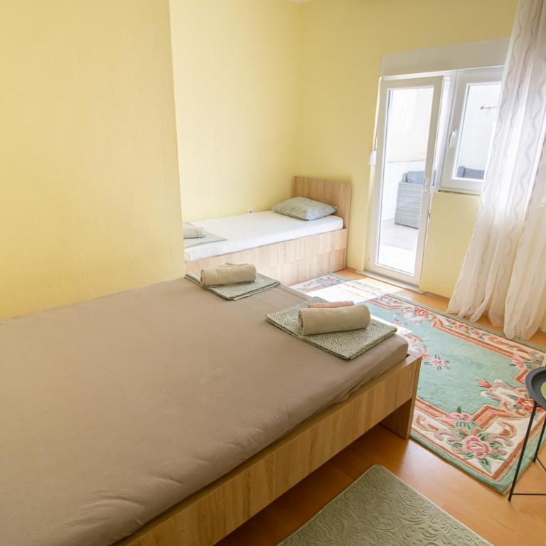 Butterfly - Three-Bedroom Apartment - 21