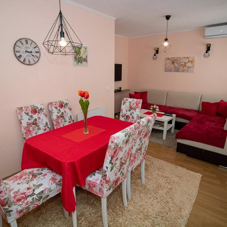 Butterfly - Three-Bedroom Apartment - 4