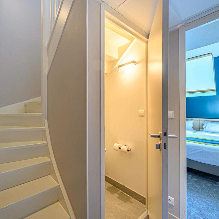 Best Western Plus Hôtel Vannes Centre Ville - Chambre Familiale en Duplex - 4