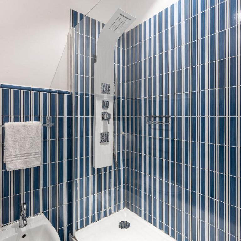 B&B Sapore di Mare nel Blu - Triple Room with Terrace - 9