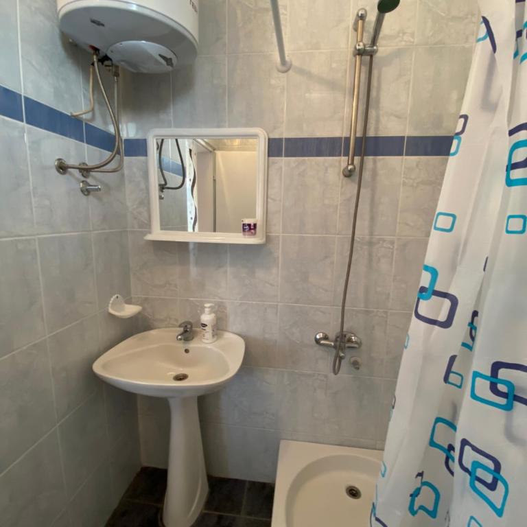 Apartments Amra - Apartment with Balcony - 2