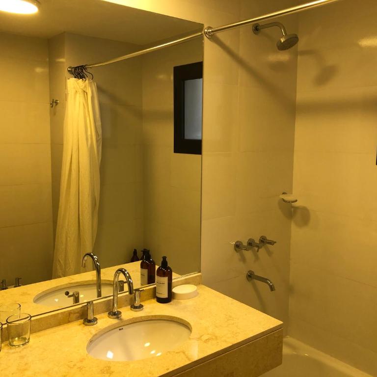 Departamento en primer piso a 900 metros de La Balcarce - Apartamento de 1 dormitorio - 19