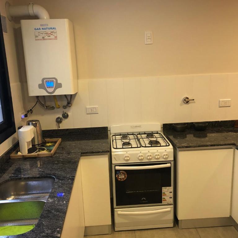 Departamento en primer piso a 900 metros de La Balcarce - Apartamento de 1 dormitorio - 31