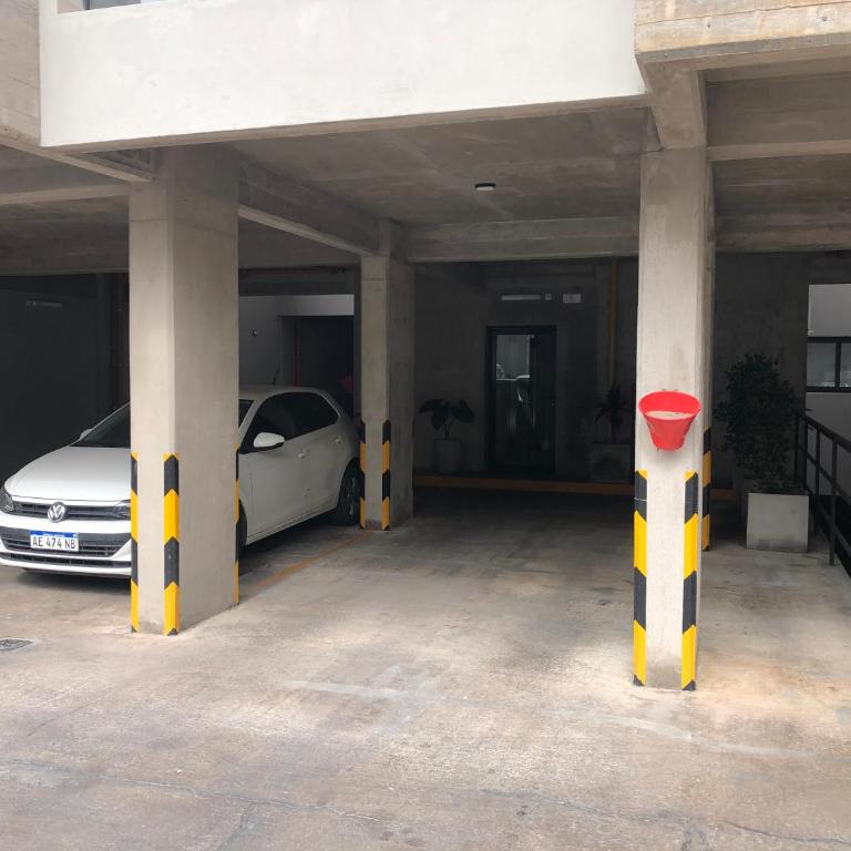 Departamento en primer piso a 900 metros de La Balcarce - Apartamento de 1 dormitorio - 36