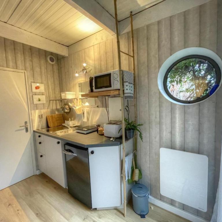 Studio calme, terrasse privative en ville - 2 pers. - FR-1-381-536 - Apartment - 8