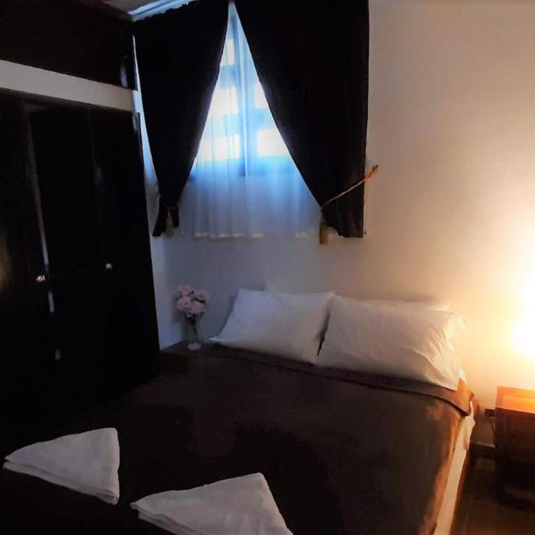 Villa del Prado - Double Room with Private Bathroom - 16