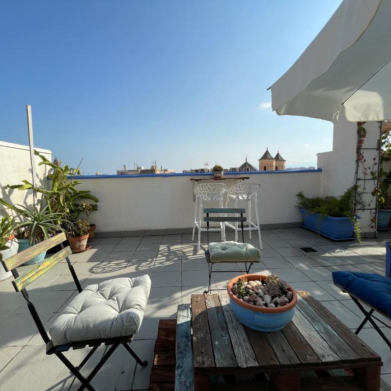 Charming home with private terrace,heart of Málaga - One-Bedroom Apartment - 5
