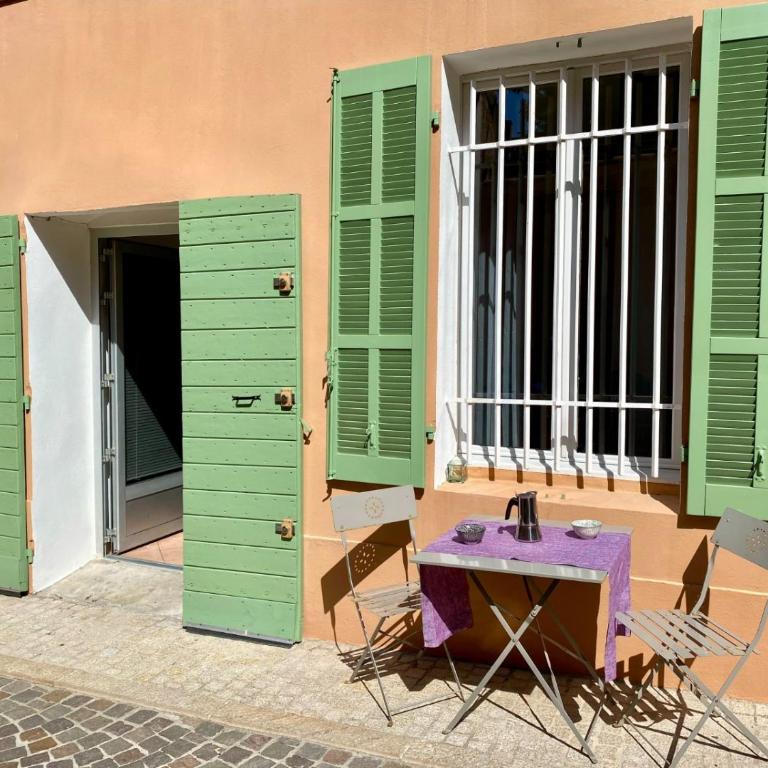 Droit au port par Dodo-a-Cassis - Appartement 1 Chambre - 4