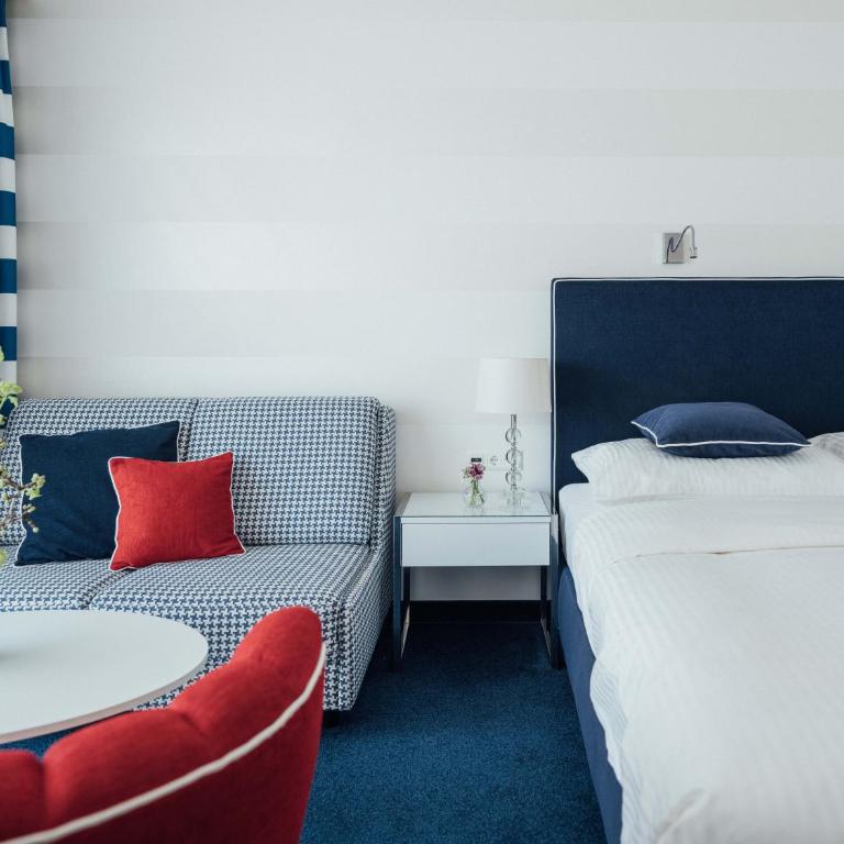 Werzers Hotel Resort Pörtschach - Deluxe Doppelzimmer mit Balkon und Seeblick - 6