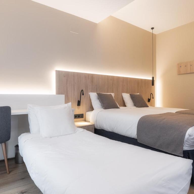 Hotel Montarto - Habitación Doble con cama supletoria - 4