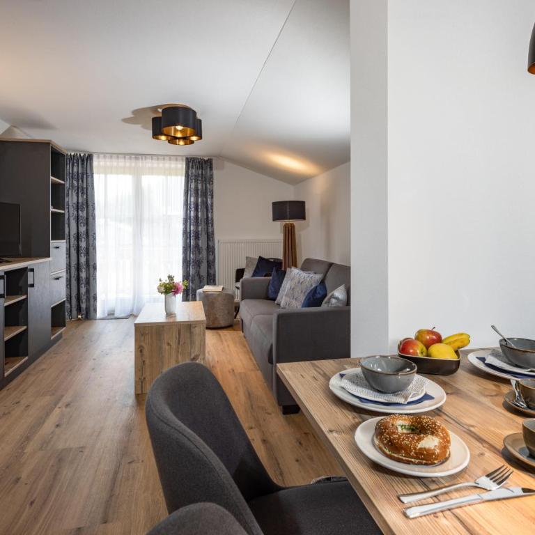 Hubertus Appartements Inzell - Apartment mit Blick auf die Berge - 1
