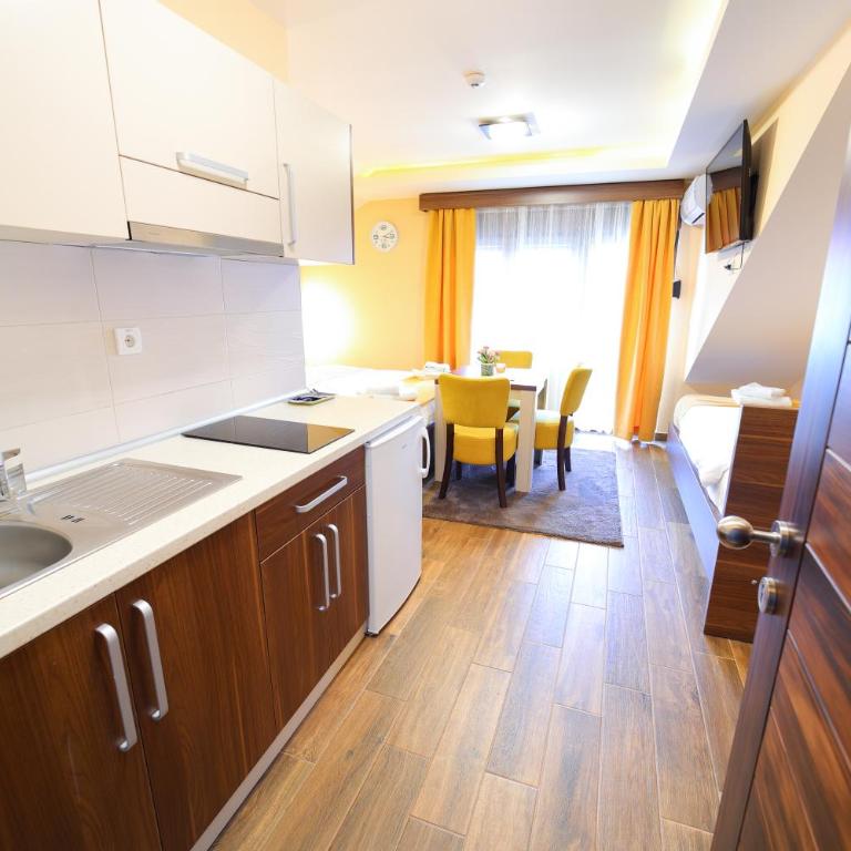 Vila Almax - Standardni Trokrevetni Studio - 2