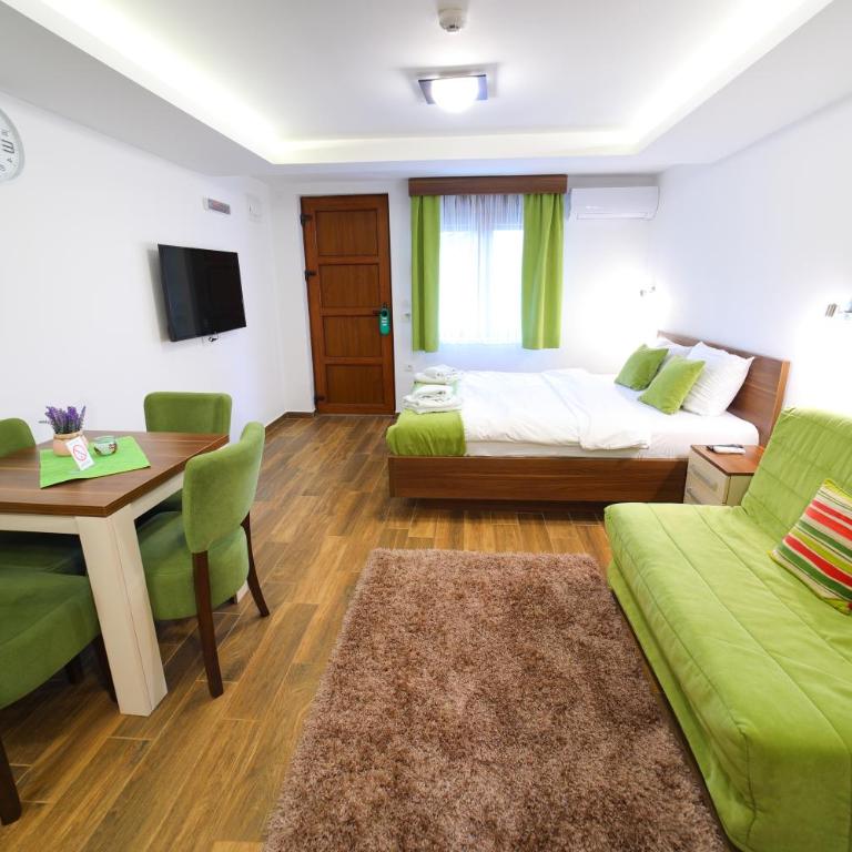 Vila Almax - Standardni Trokrevetni Studio - 6