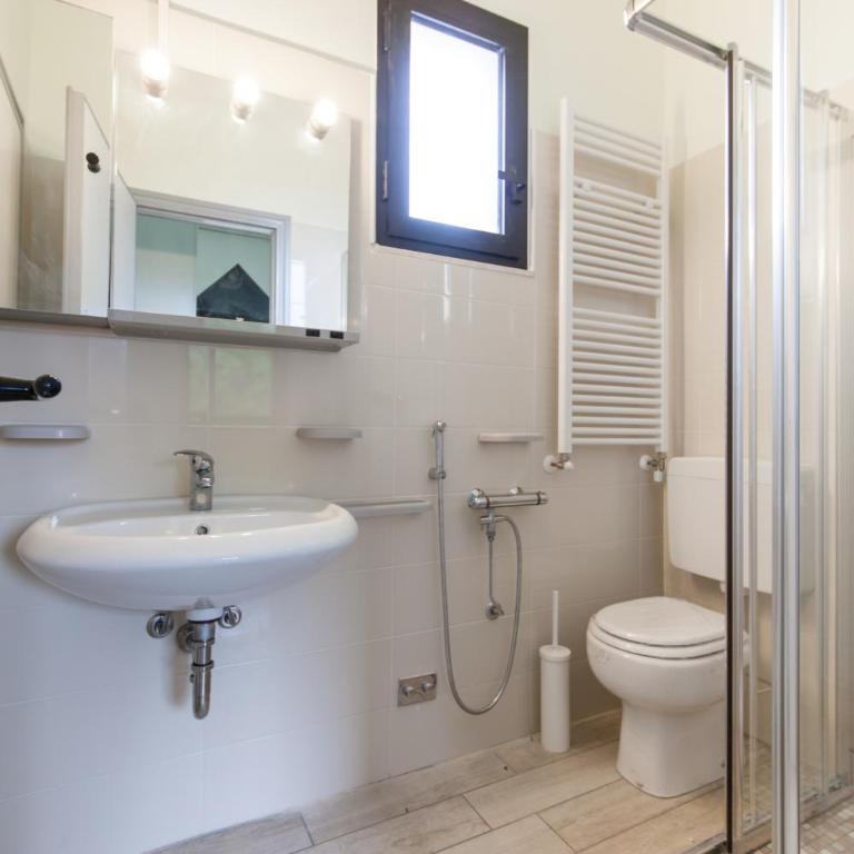 Hotel L'Approdo - Double or Twin Room with Private Bathroom - 3