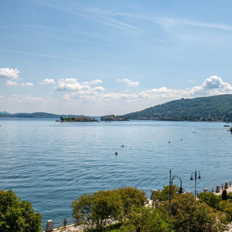 Hotel Beau Rivage - Camera Matrimoniale con Vista Lago - 1