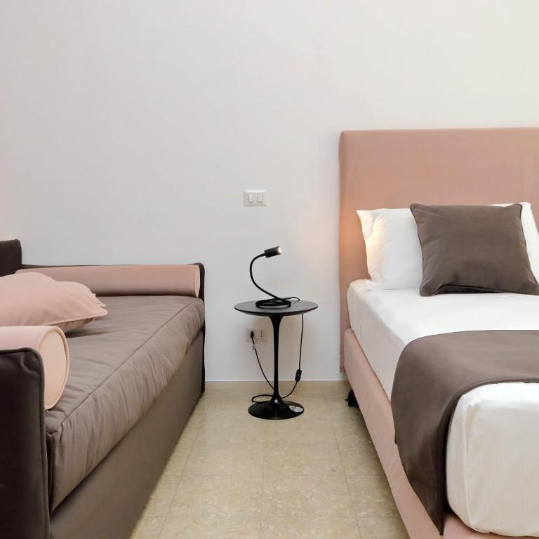 Youroom Quattro Fontane - Rooms - Camera Tripla Superior - 4